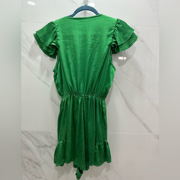 Romper - Picture 2 of 4